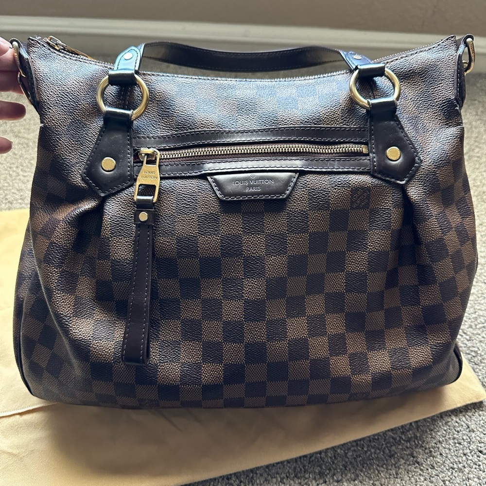 Authentic Louis Vuitton Evora MM Damier Ebene Adjustable Crossbody Tote - Picture 3 of 16